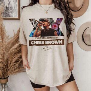 Breezy Bowl XX Tour 2025 Shirt & Chris Brown Tour Crewneck Sweatshirt shirt